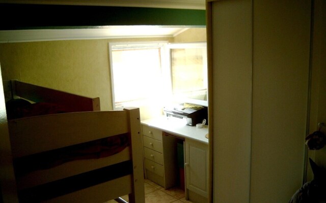 House With 2 Bedrooms in Leucate, With Enclosed Garden