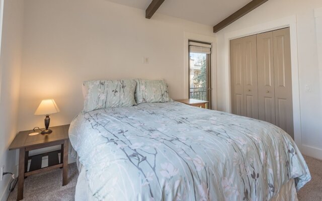 Four Seasons #4 - 2 Br Condo