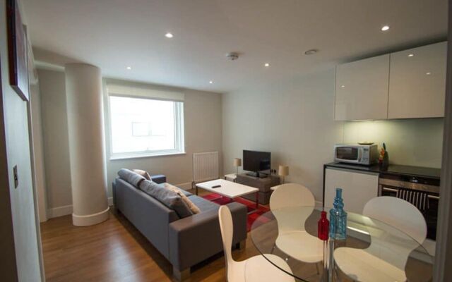 Saco Aldgate - One Commercial Street