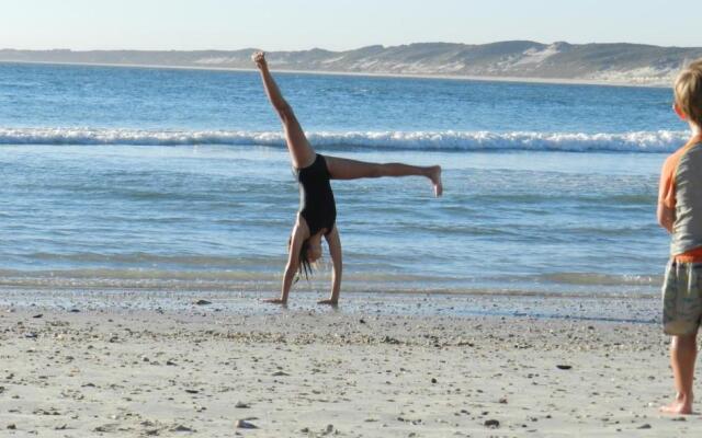 Paradise Beach Apartments Langebaan 9 Elara