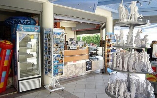 Nirrides Apts Sutdios