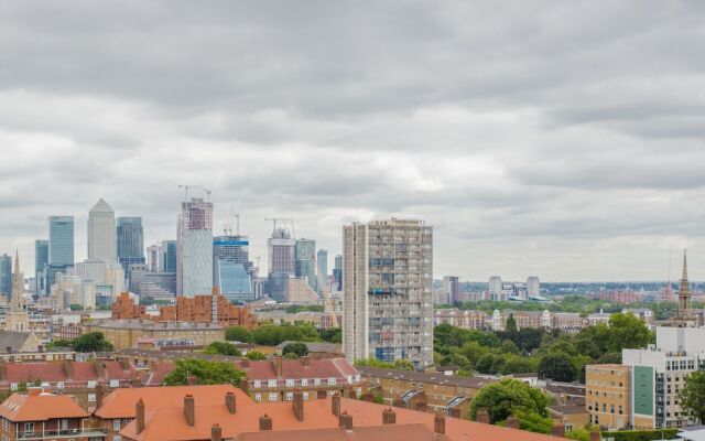 East London Skyscraper Flat