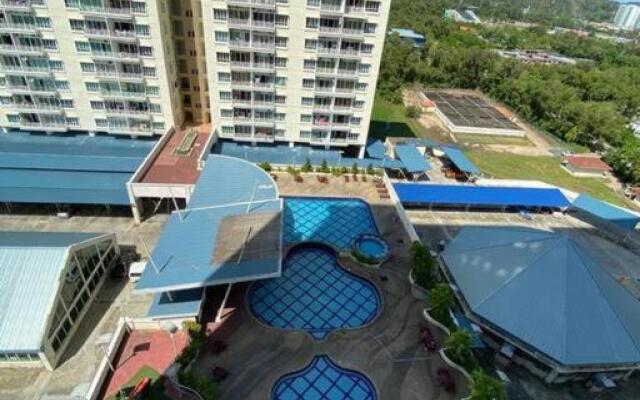 One Borneo Condominium 3bedroom with pool
