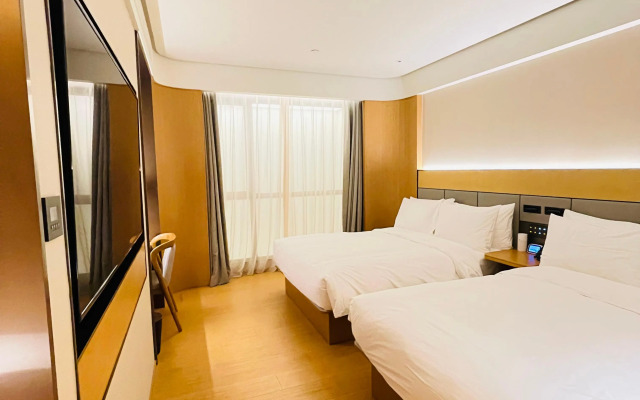 Ji Hotel Shanghai Hongqiao Gubei Fortune Center