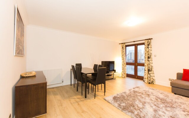Three Bedroom Limehouse