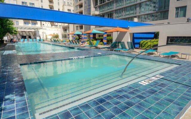 CrashPad Downtown Dallas