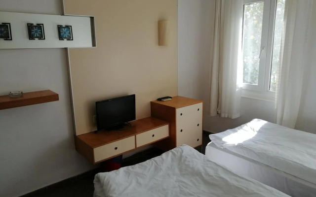 Serhan Hotel