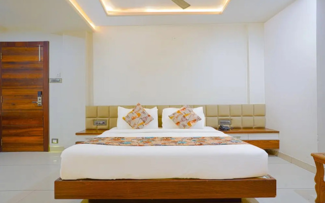FabHotel Jewel Palace