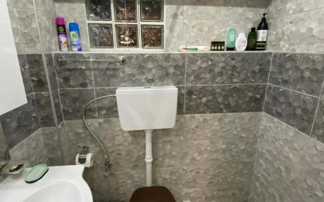 Ano Poli Studios 4