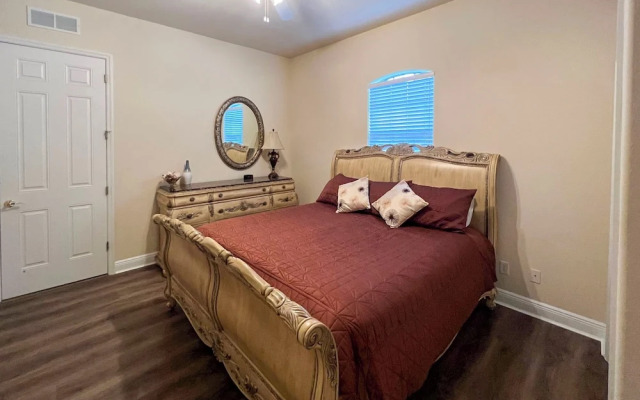 Naples Home w/ Private Heated Saltwater Pool/lanai
