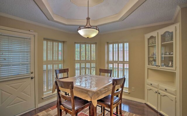 Pool Table, Patio & Grill: Idyllic Mckinney Home