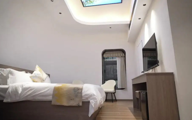 Unicorn Rocket Resort