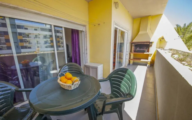 B11 - Condominio do Mar Apartment