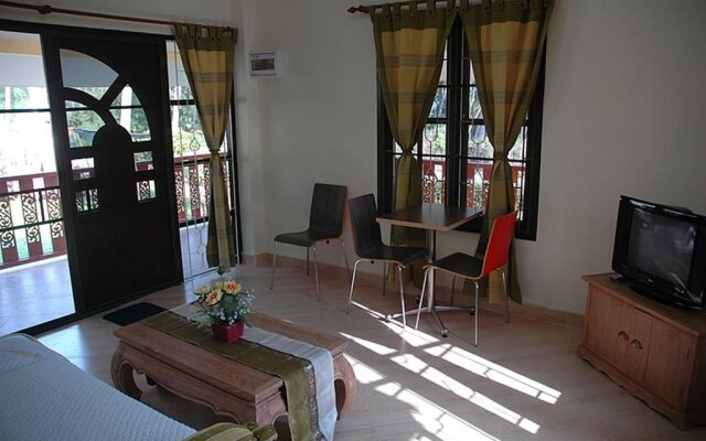 Apple Bungalows