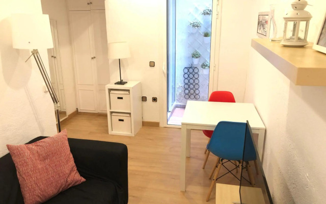 NEW! Apartment in Sarria near Metro