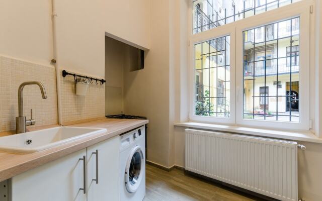 Mango Apartment