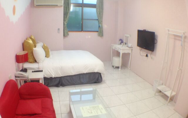 SunMoonLake Loft Inn