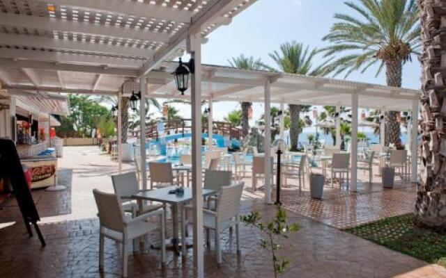 Simos Magic Beach Hotel Apartments