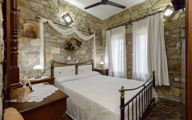 Majestic Chateau - Spectacular Seascapes & Pool