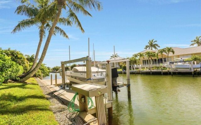 Plantation Court Home