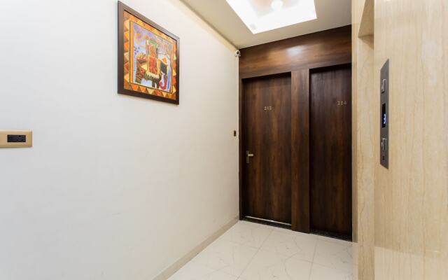 OYO 27658 Hotel New Mohit Regency