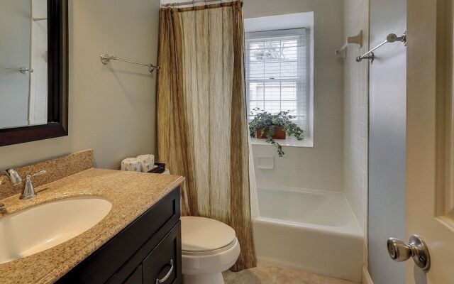 Evian 185 by RedAwning