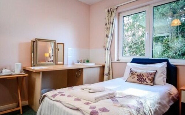 Alabare Guest house