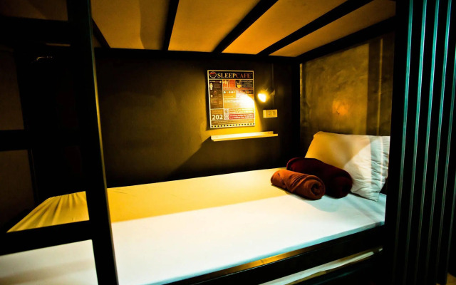 Sleep cafe hostel