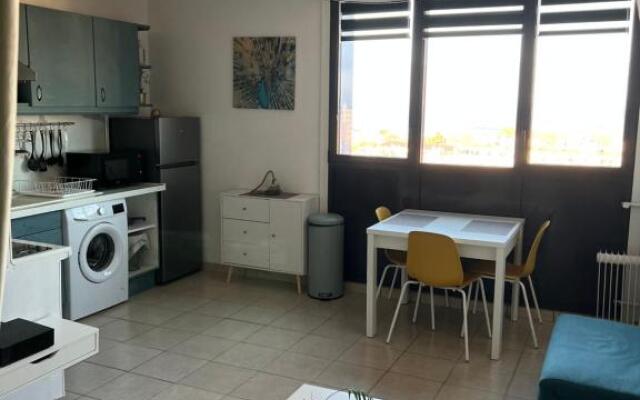 Beau Studio De 30 M2 Avec Vue Mer