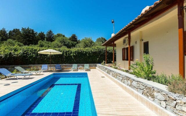 Gorgeous Villa With Pool & Gardens