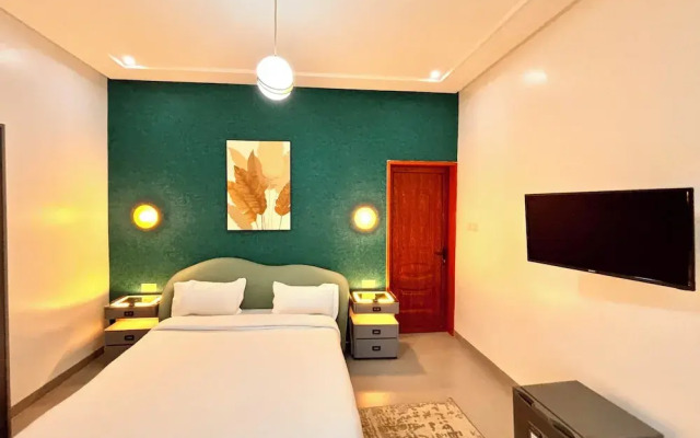 Lighthouse Signature Suites