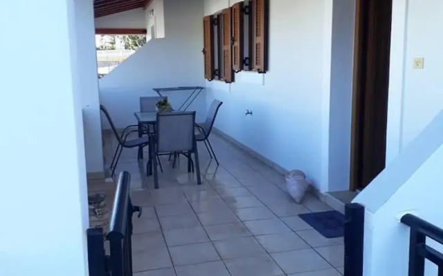 Poets Apertment in Armeos Masouri