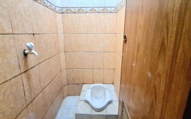 OYO 91327 Residence 38