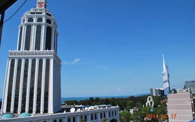 Iraklis Apartment with Sea view