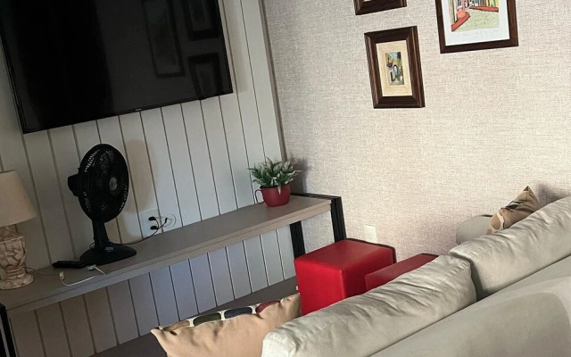 Manhattan Beach Riviera