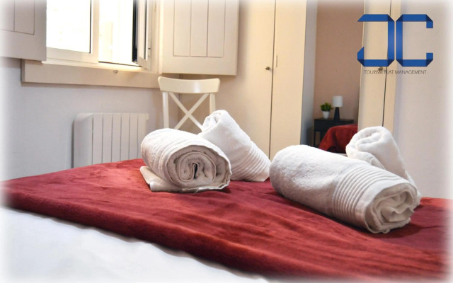 Riverside (with 3 Bedrooms) by JC