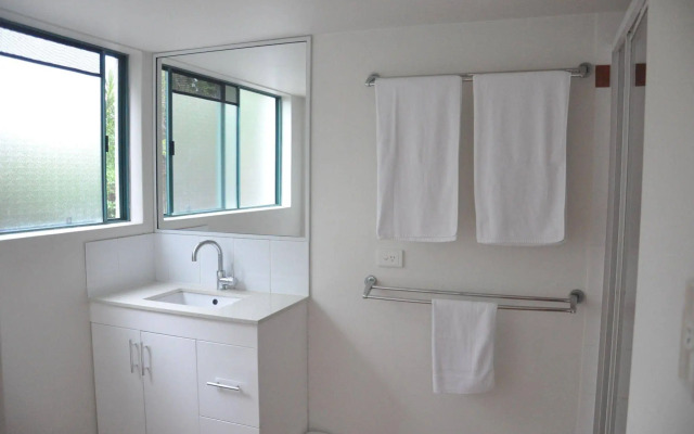 Chez Noosa Resort Motel