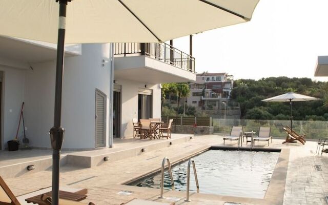 Hello Village Chania