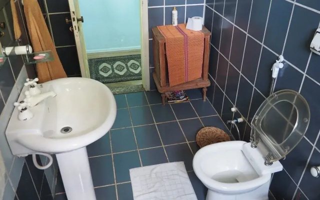 Onça da Praia Hostel