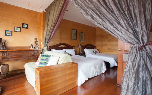 Four Seasons B & B
