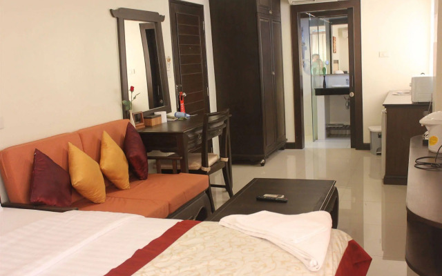Sooksabai Jomtien Beach Hotel