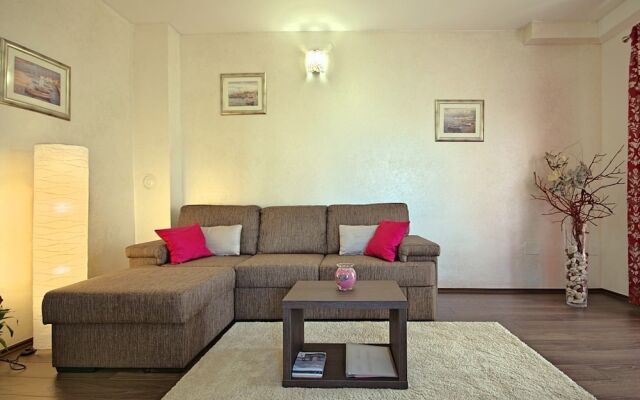 Apartment Tatty