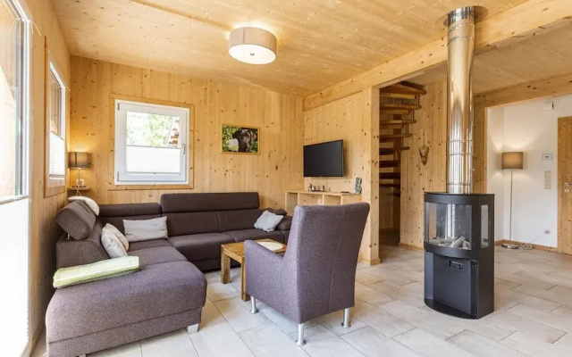 Attractive Chalet With Whirlpool