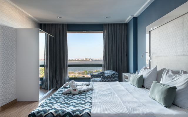 Four Towers Hotel