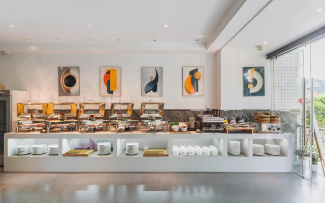 Paco Business Hotel Luogang Branch