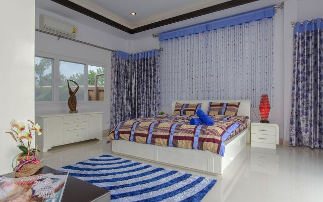 Thammachat P3 Victoria Villa 3 Beds