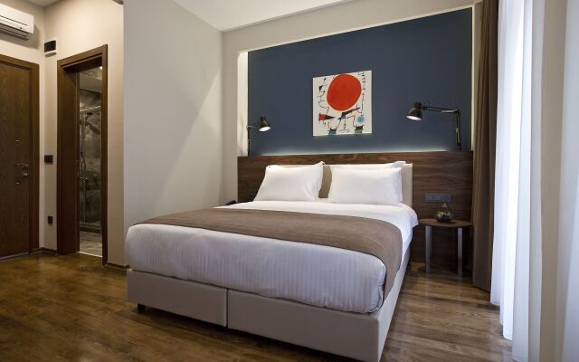 SNOG Rooms & Suites
