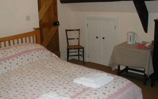 Alltybrain Farm Cottages and B&B