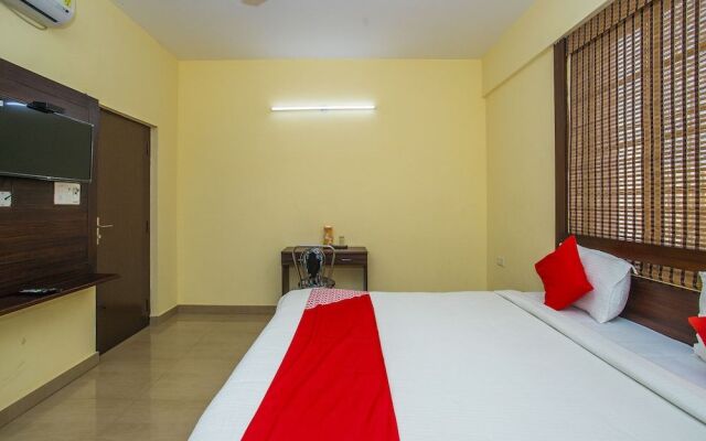 OYO 23627 Grand Residency