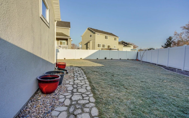 Layton Vacation Rental - Close to Hiking Trails!